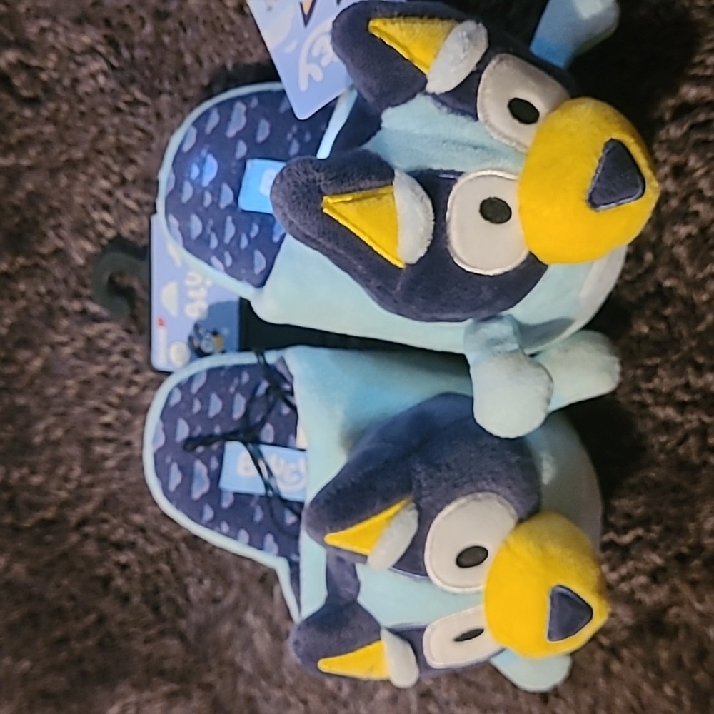 Toddler bluey slippers - Picture 2 of 5